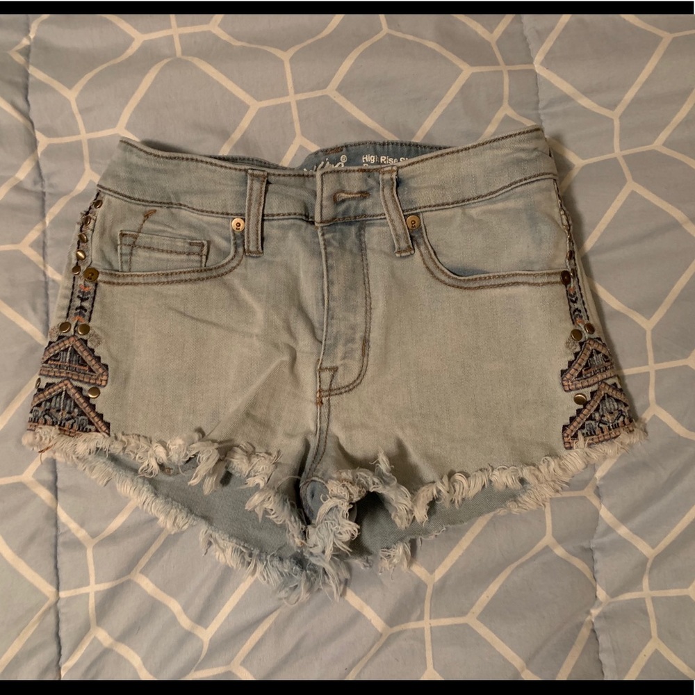 Tribal Detail Jean Shorts